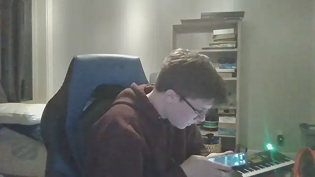 KaliSnow199623's cam snapshot