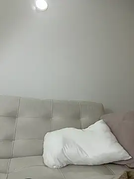 Miafisher_'s cam snapshot