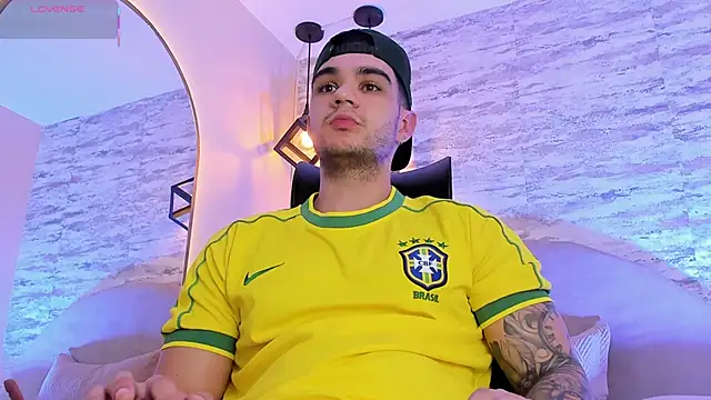 itswolfine's cam snapshot