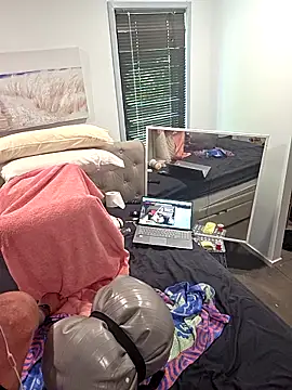 Handsolo_porn's cam snapshot