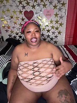 Chocolatebunnyxx96's cam snapshot