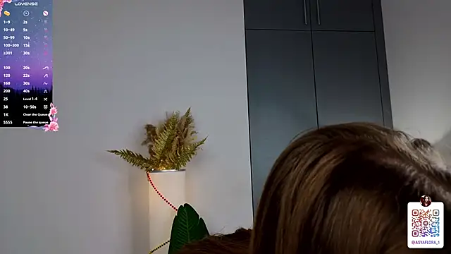 ShannaRois's cam snapshot