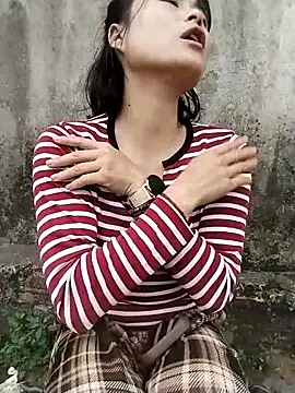 linda_bae00's cam snapshot