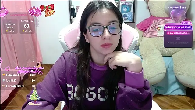 Maggie_Fox3's cam snapshot