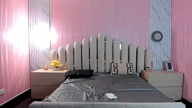 DoveMullerr2 live sex cam