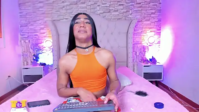 Lucia-sex live sex cam