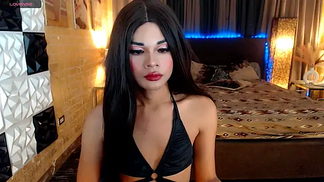 EllahEmperialTS live sex cam