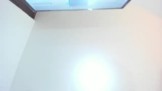 Genesiss23's cam snapshot