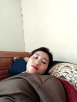 Cryyly's cam snapshot