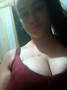 ruiviinhaah's cam snapshot