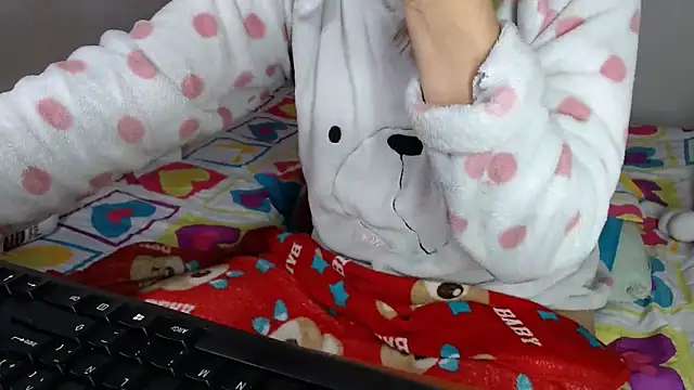 Chantal_hott's cam snapshot