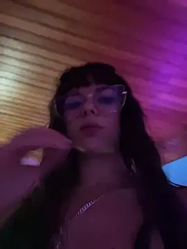 VioletaSubmissive live sex cam