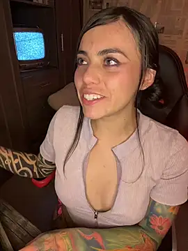 i_am_nina_'s cam snapshot