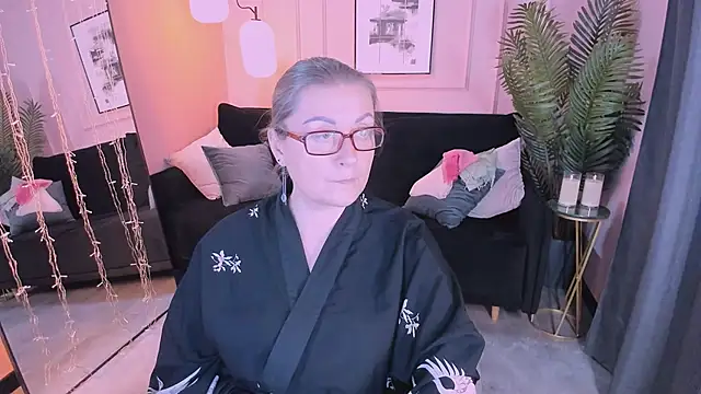 AlexandraKind's cam snapshot