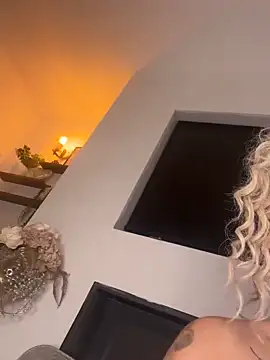 felicity_stewart's cam snapshot