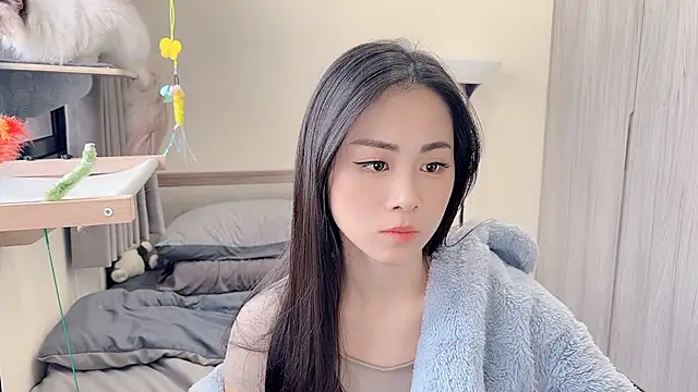 BabyOneDaily's cam snapshot