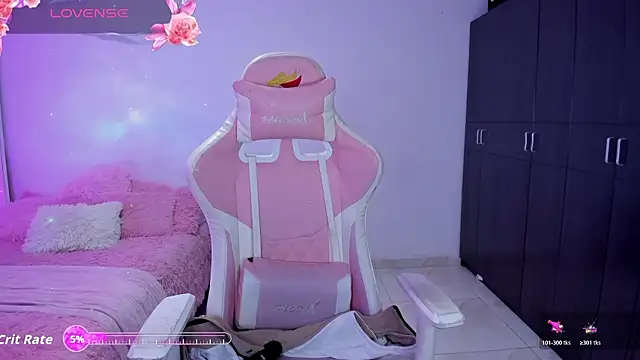 Tinylottie's cam snapshot