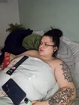 Saucy-Serenity's cam snapshot