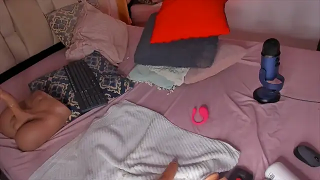 kayla-ada0's cam snapshot