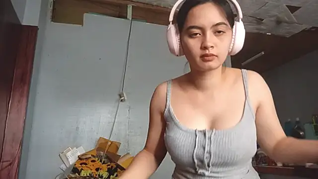 ChristiniaWins's cam snapshot