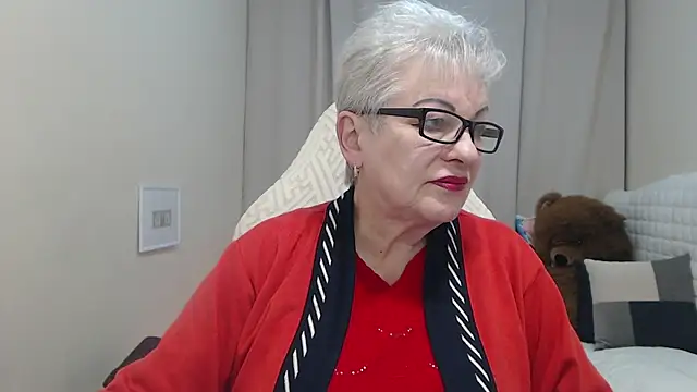 KayleSmoll's cam snapshot