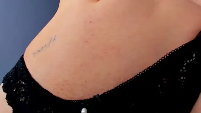 AlinaLovelyX's cam snapshot