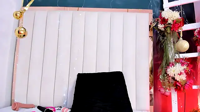 africa_holmes's cam snapshot