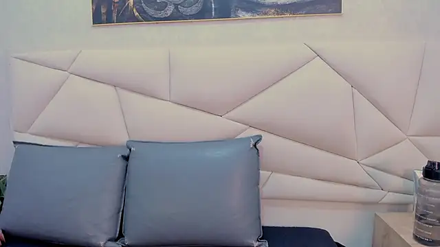 ValeriaJulio_'s cam snapshot