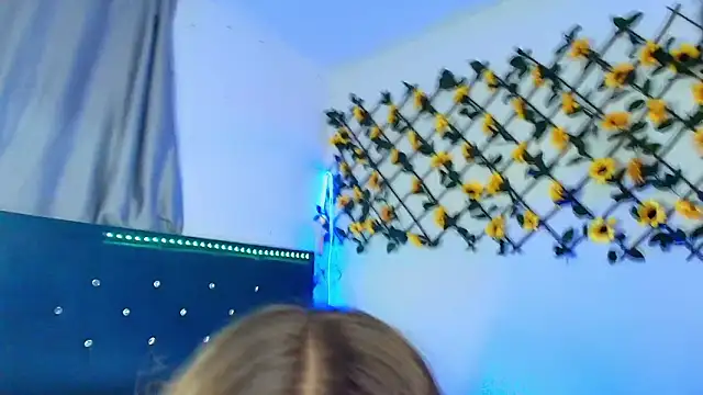 Liaam_Moon's cam snapshot