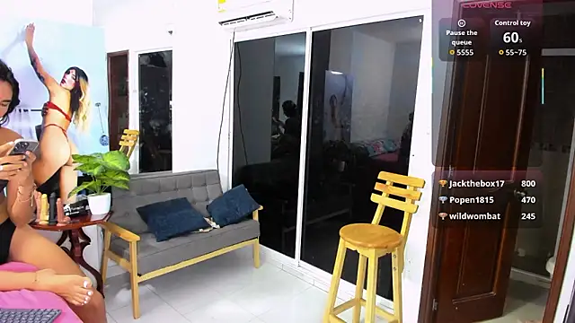 zou_quira live sex cam