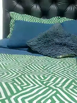 SHARLOT2427 live sex cam