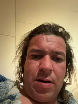 miguel910921's cam snapshot