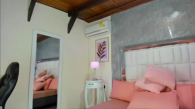 EmiliWilliams's cam snapshot