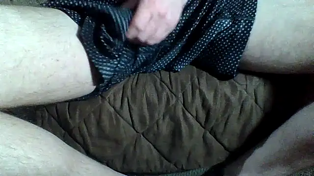 Jbsklxz67's cam snapshot