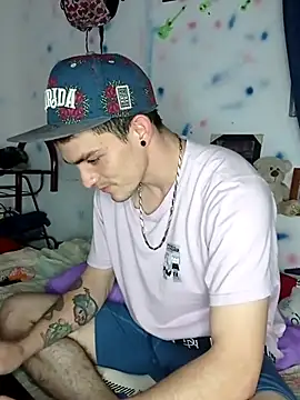 themaykiin18's cam snapshot