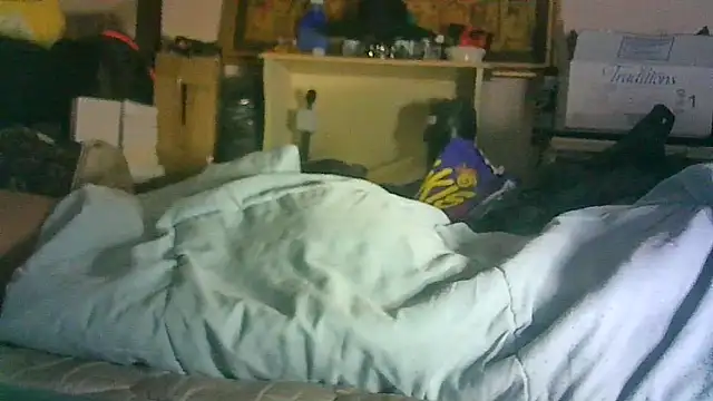 ON3YOULLN3VER_FIR3's cam snapshot