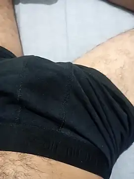 Kurtsikici@xh's cam snapshot