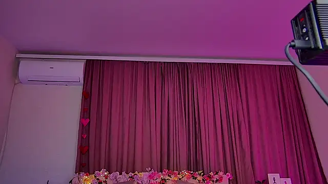 Cosmic_Sia's cam snapshot