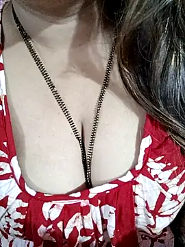 Beautyy38's cam snapshot