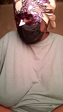 STUFUZASABO's cam snapshot