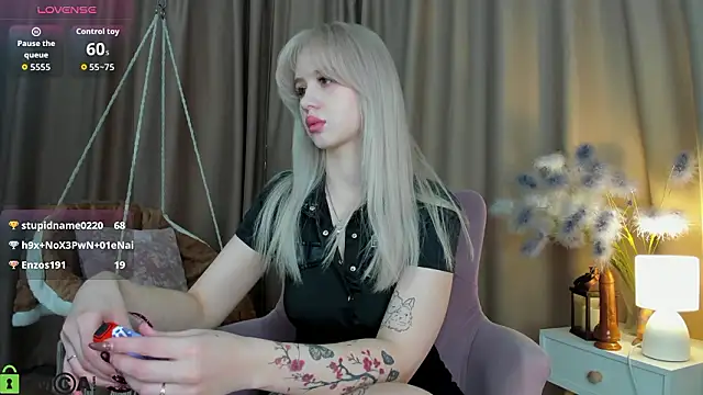 Valerie_Woods's cam snapshot