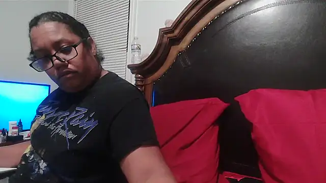 ebonyred's cam snapshot