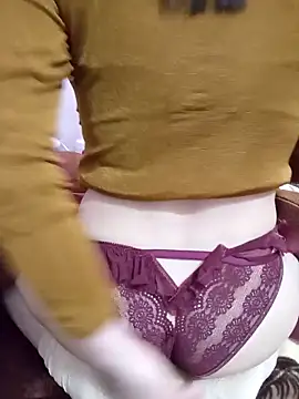 Phoebe-e's cam snapshot