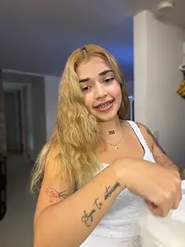 JoselinFlower_'s cam snapshot