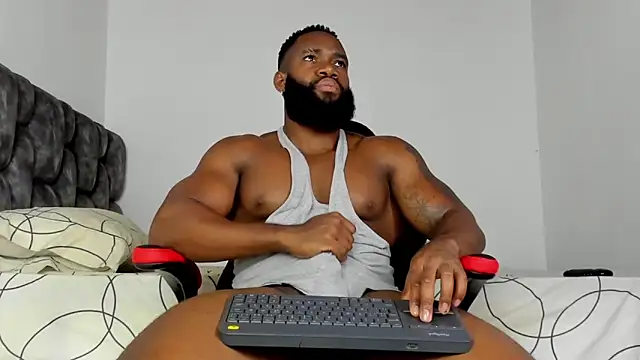 james_musclebbc's cam snapshot