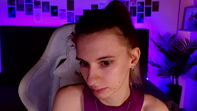 kaleriyaa_'s cam snapshot