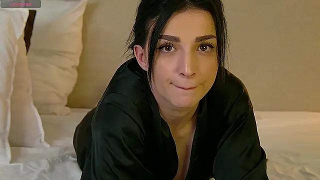 JuicyAzaria's cam snapshot