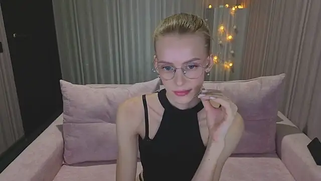 kittie_like18's cam snapshot