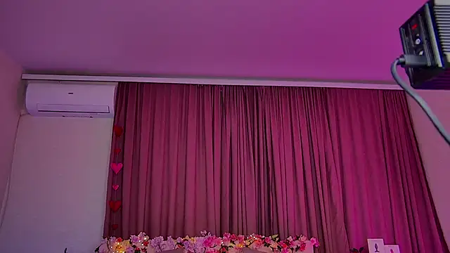 Cosmic_Sia's cam snapshot