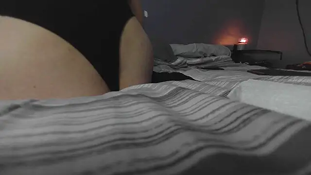 hotnready42069's cam snapshot